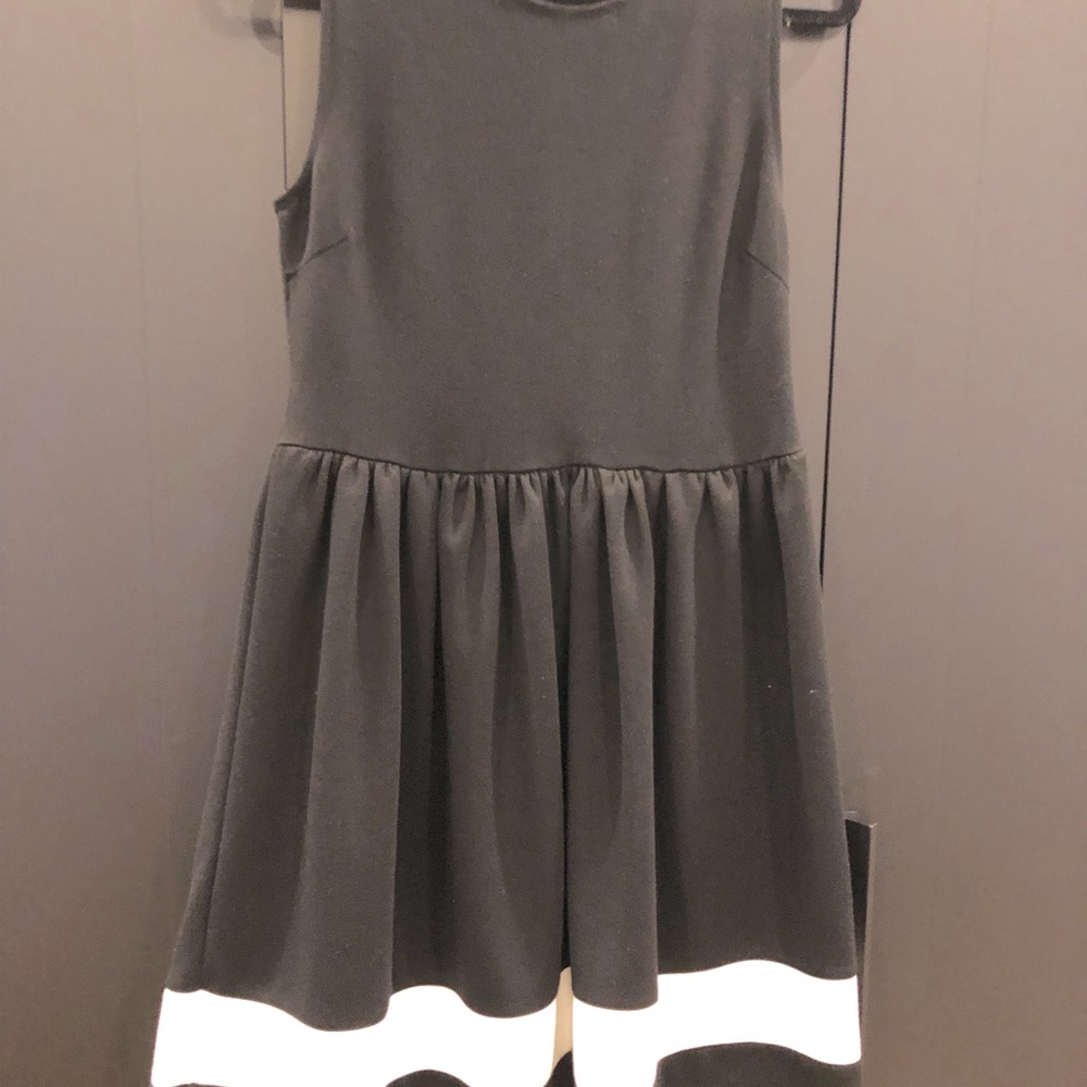 Black sleeveless dress size large